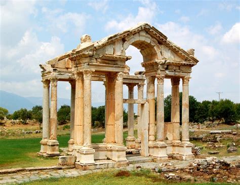 altar of aphrodite 1|Athens, Temple of Aphrodite (Building) .